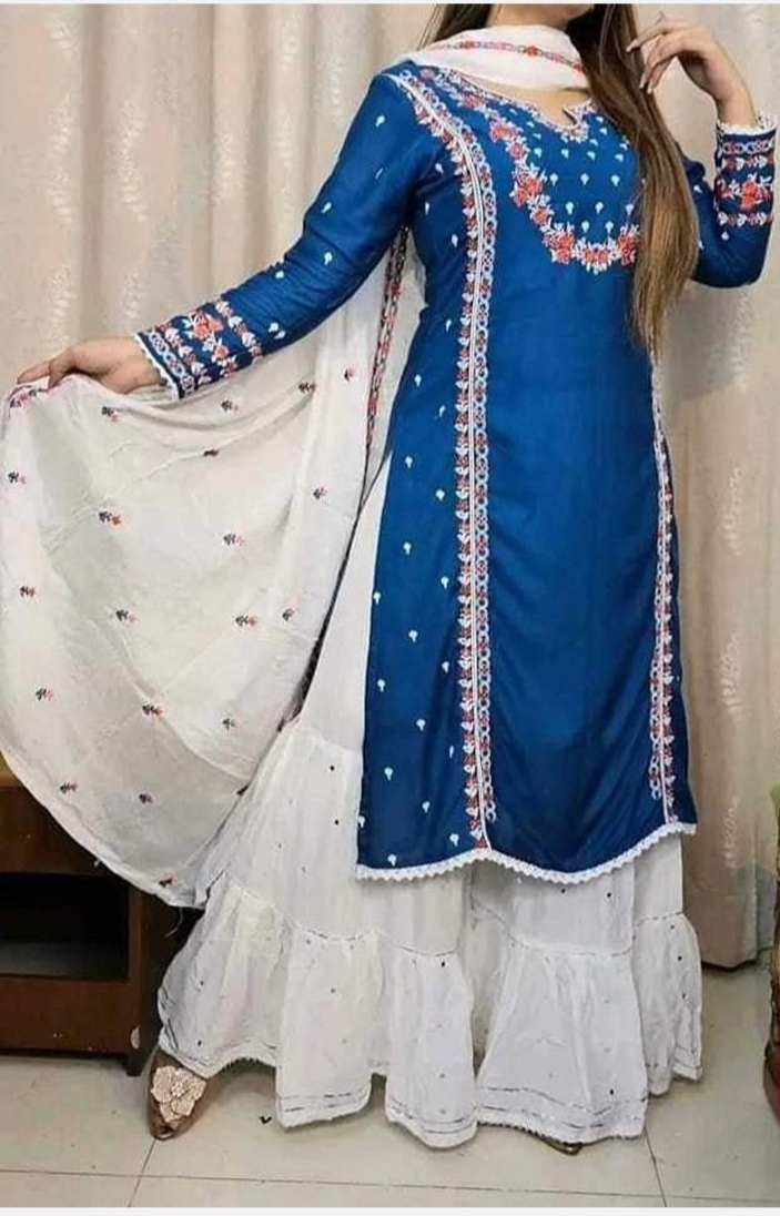 নায়রা কাট থ্রি পিস