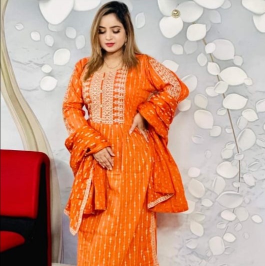 নিউ নাইরা কার্ট টু পিস
