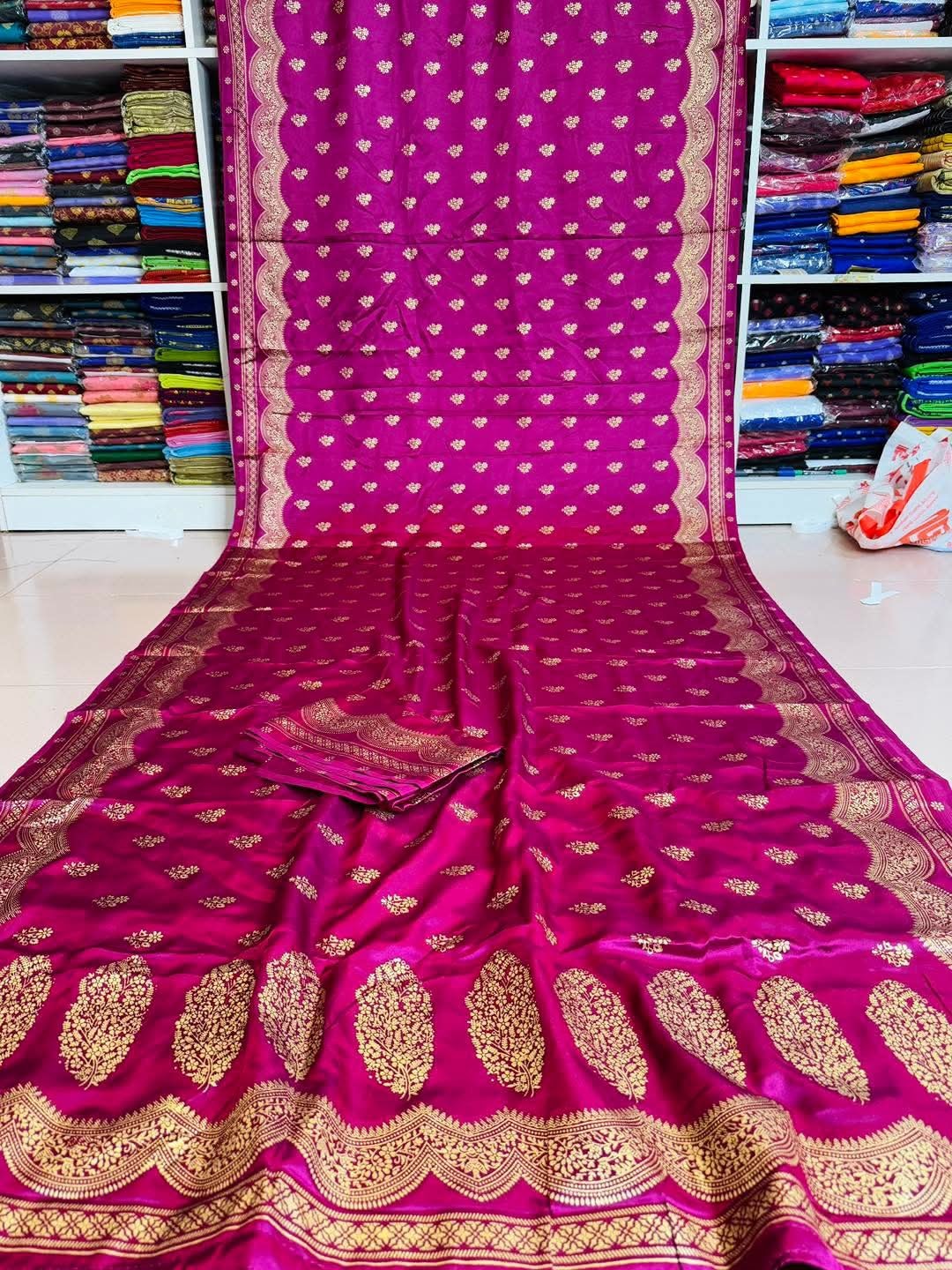 Japani Silk Skin Print Sharee with Blouse Piece