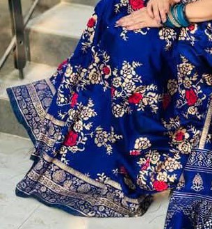 Dhupian Silk Sharee with Blouse Piece