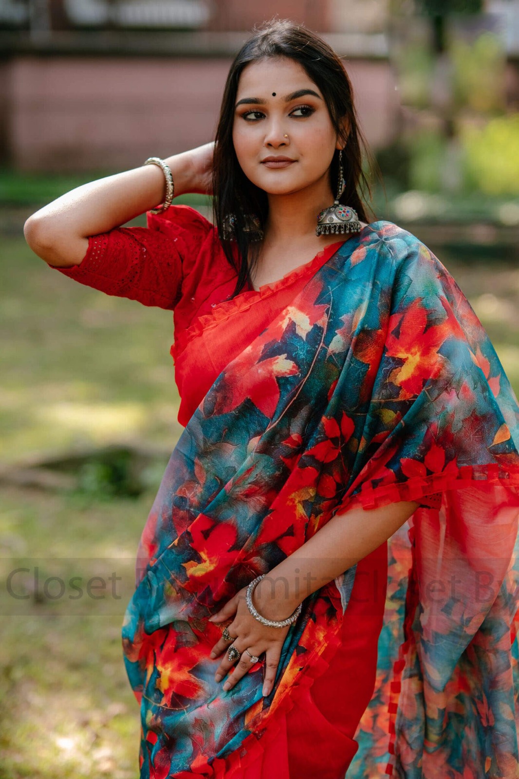 New Viral Attractive Sharee